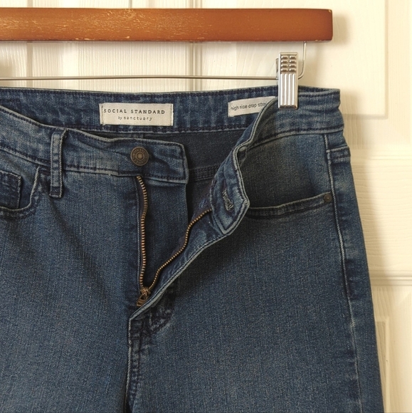 Social Standard by Sanctuary Dark Wash High Rise Cropped Straight Leg Jeans 6 - Picture 7 of 16